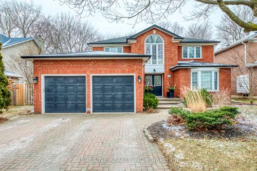 2176 Dunvegan Ave, Oakville, ON, L6J6P2 | Card Image