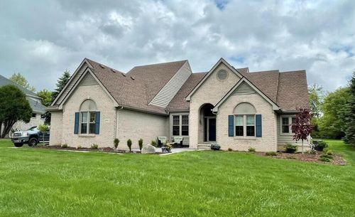 6961 Suncrest Dr, Saline, MI, 48176-9103 | Card Image