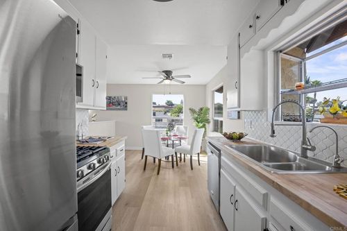 6681 Macarthur Dr, Lemon Grove, CA, 91945-1337 | Card Image