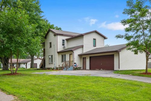 2601 Welsby Ave, Stevens Point, WI, 54481-4851 | Card Image