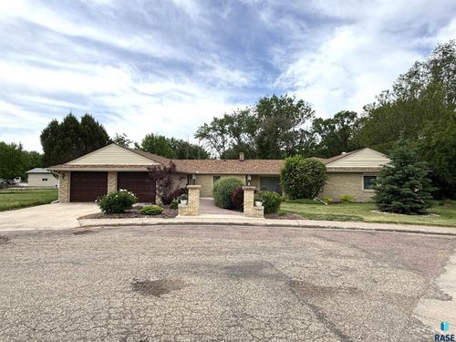 316 E 5th St Street, Miller, SD, 57362 | Card Image