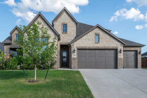 1703 Cedar Bluff Pkwy, Mansfield, TX, 76063-4274 | Card Image