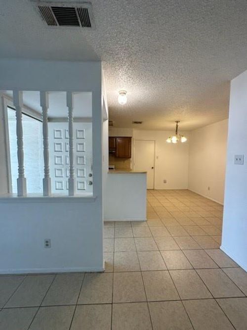 b-12800 Chromite St, Austin, TX, 78727-4362 | Card Image