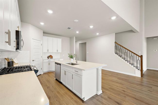 106 Stellers Swoop, House other with 5 bedrooms, 3 bathrooms and null parking in Cedar Creek TX | Image 6