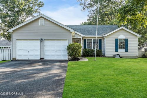 220 Middie Ln, Stafford Twp, NJ, 08050-2025 | Card Image