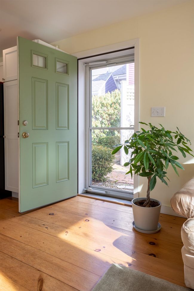 APT-4 - 774 Middle St, Condo with 2 bedrooms, 1 bathrooms and null parking in Portsmouth NH | Image 23