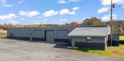 799 County Route 111, Hannacroix, NY, 12087-1725 | Card Image