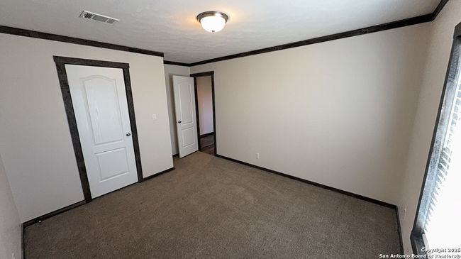 438 County Road 679, House other with 4 bedrooms, 2 bathrooms and null parking in Natalia TX | Image 27