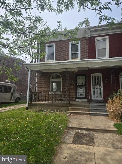 7126 N Broad St, PHILADELPHIA, PA, 19126-1726 | Card Image