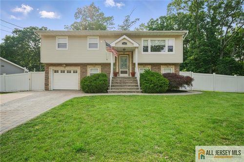 102 Murdock St, Fords, NJ, 08863-1226 | Card Image