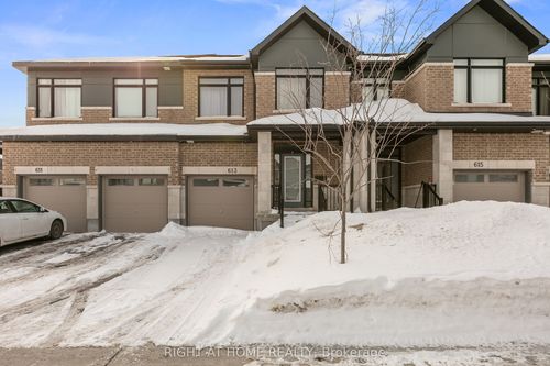 613 Rathburn Lane, Gloucester, ON, K1T0V7 | Card Image