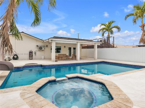 13821 Sw 14th St, Miami, FL, 33184 | Card Image