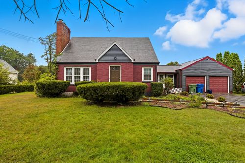 41 Chestnut Dr, Windsor, CT, 06095-1111 | Card Image