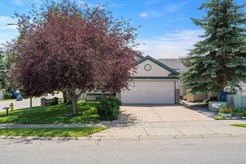 157 Somerset Drive Sw, Calgary, AB, T2Y3H3 | Card Image