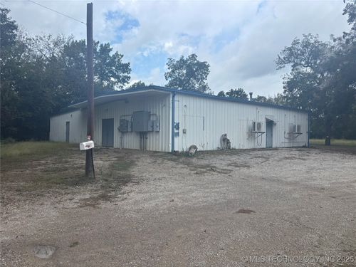 709 E 4th St, Skiatook, OK, 74070-1605 | Card Image