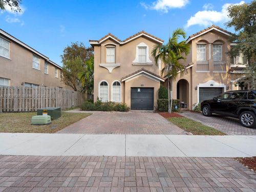 1483 Se 25th Ave, Homestead, FL, 33035-2181 | Card Image