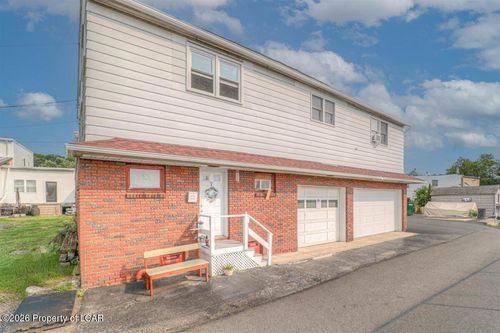 641 Main St, Avoca, PA, 18641-1583 | Card Image