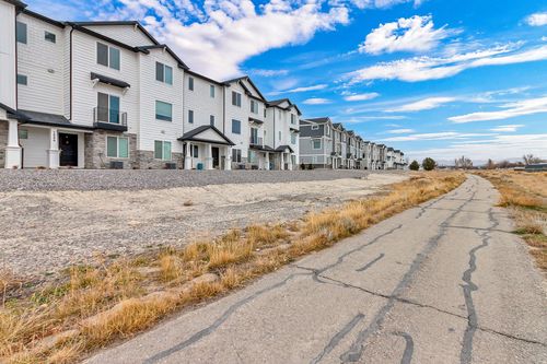 3894 N Cougar Ln, Eagle Mountain, UT, 84005-5937 | Card Image