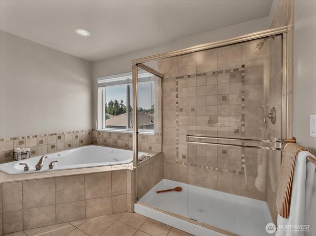 4021 220 Th St Se, House other with 4 bedrooms, 3 bathrooms and 3 parking in Bothell WA | Image 17