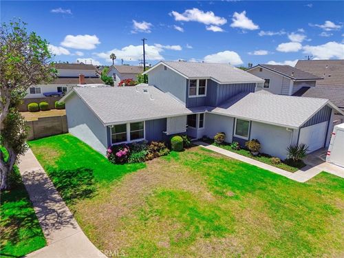 9452 El Valle Ave, Fountain Valley, CA, 92708-4535 | Card Image