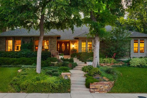 9009 Arbor Park Dr, Dallas, TX, 75243-7505 | Card Image