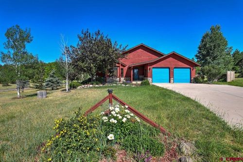 32 Ermine Ct, Pagosa Springs, CO, 81147-8979 | Card Image