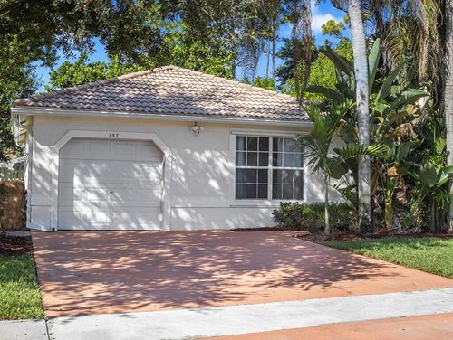137 Prestige Dr, Royal Palm Beach, FL, 33411-1240 | Card Image
