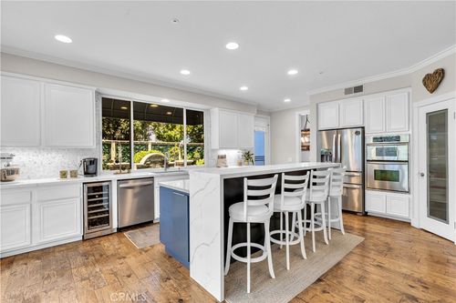 805 Futura, San Clemente, CA, 92672 | Card Image