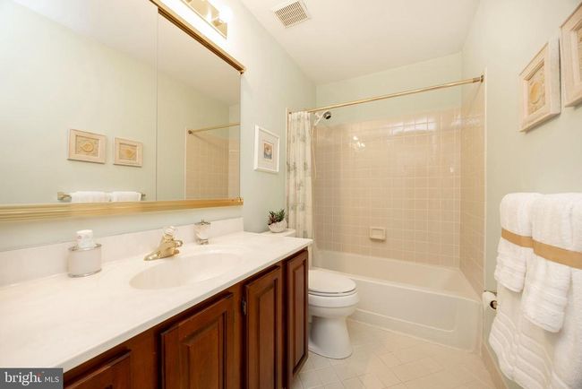 92 Daylesford Blvd, Townhouse with 2 bedrooms, 3 bathrooms and null parking in BERWYN PA | Image 31