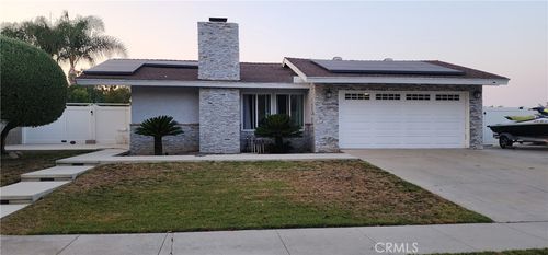 815 W Francis St, Corona, CA, 92882 | Card Image