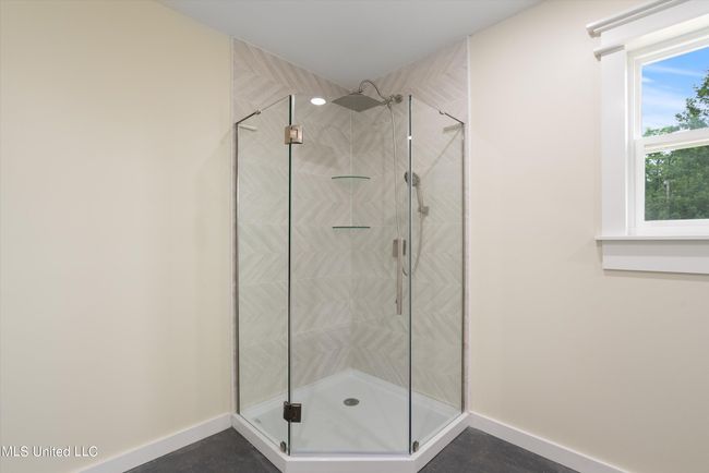 16-Primary Shower | Image 16