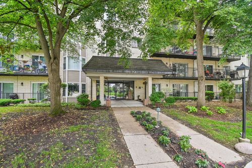 414-8630 Waukegan Rd, Morton Grove, IL, 60053-2230 | Card Image
