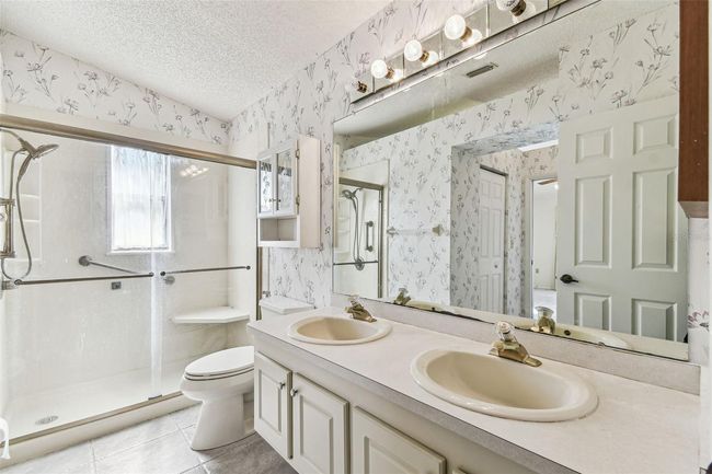 Primary bathroom | Image 16