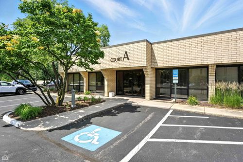 a-1S280 Summit Ave, Oakbrook Terrace, IL, 60181-3984 | Card Image