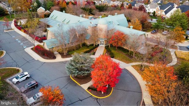 18985 Coreopsis Ter, Townhouse with 3 bedrooms, 4 bathrooms and null parking in LEESBURG VA | Image 109