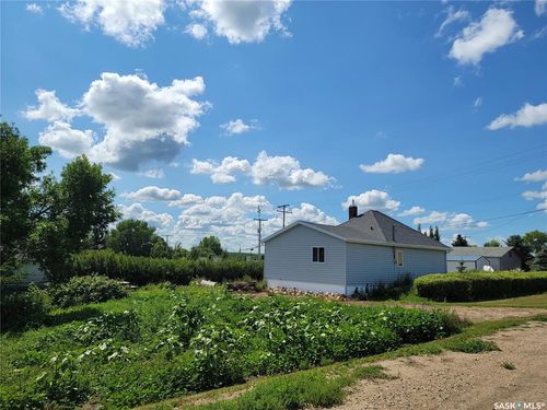 303 2nd St, Denzil, SK, S0L | Card Image