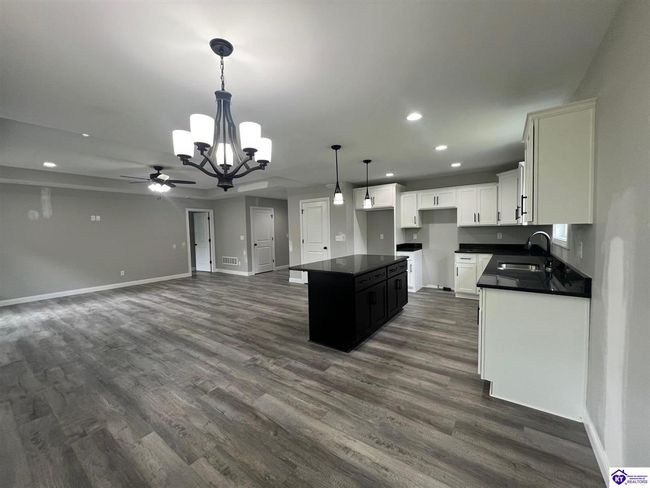 142 New Orleans Ct, House other with 3 bedrooms, 2 bathrooms and null parking in Taylorsville KY | Image 4