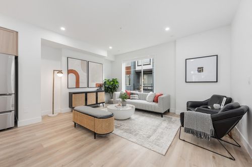 43-20763 76 Ave, Langley, BC, V2Y3N8 | Card Image