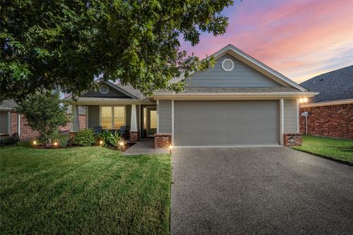 2549 Massey Ln, Robinson, TX, 76706-7456 | Card Image