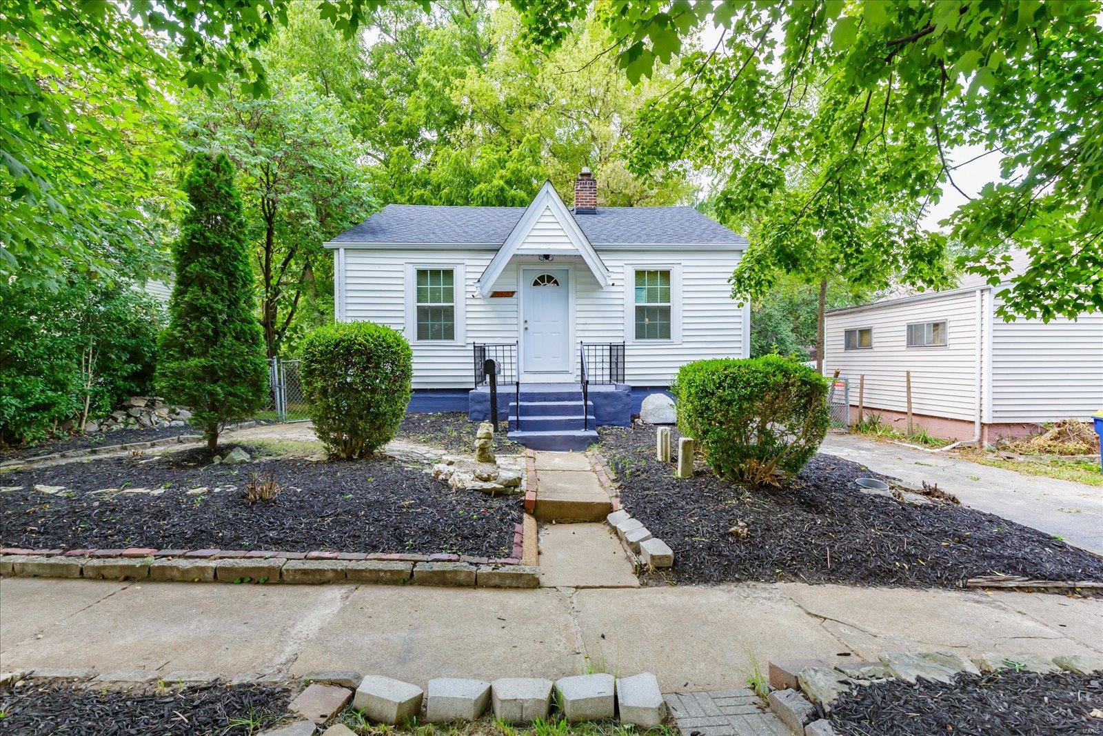 Airway Ave, Saint Louis, MO 63114