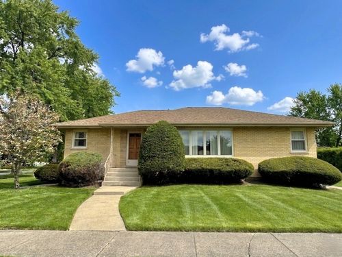 10045 S 53rd Ave, Oak Lawn, IL, 60453-3811 | Card Image