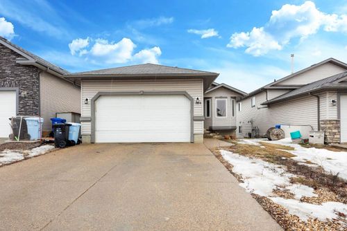 104 Philpott Bay, Fort Mcmurray, AB, T9K2T8 | Card Image