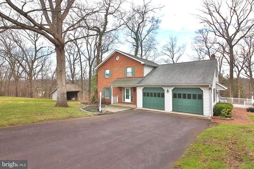 837 Rising Sun Rd, TELFORD, PA, 18969-2125 | Card Image