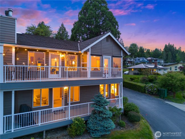 722 Sherman St Nw, Condo with 3 bedrooms, 3 bathrooms and null parking in Olympia WA | Image 4