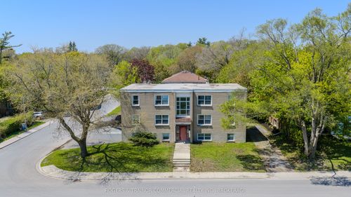 304 Yonge St, Kingston, ON, K7M1G7 | Card Image