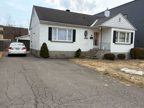 456 Blake Blvd, Ottawa, ON, K1K1B1 | Card Image