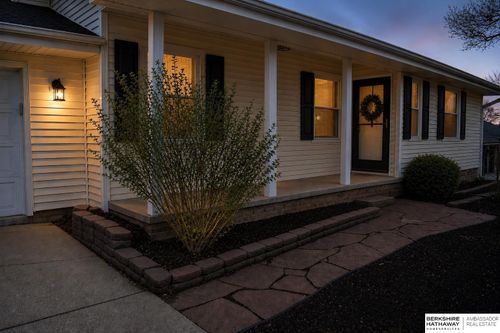 16116 Arbor Ct, Omaha, NE, 68130-1736 | Card Image