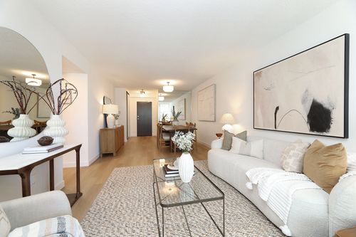 906-30 Holly Street, Toronto, ON, M4S3B1 | Card Image