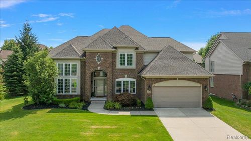 24729 Cavendish Ave E, Novi, MI, 48375-2363 | Card Image