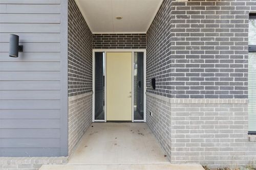 518 N Marshall Dr, Midwest City, OK, 73110-5723 | Card Image